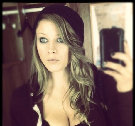 Olivia Taylor Dudley onlyfans leak naked