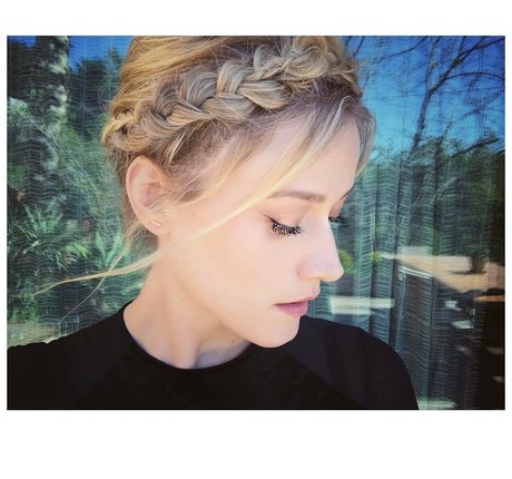 Olivia Taylor Dudley naked onlyfans pics