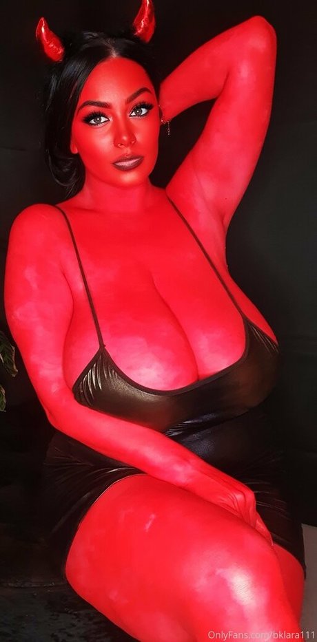 bklara111 onlyfans sextape leak