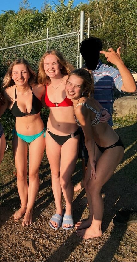 Sarao Sulli onlyfans strip tease