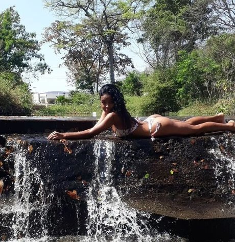 vanessa maite57 only fans nudes