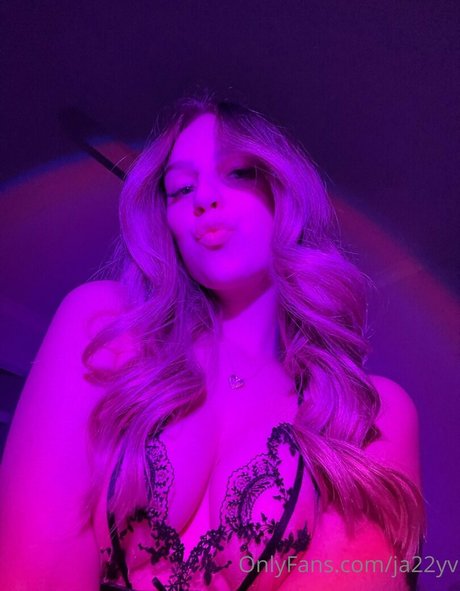 jazzyvvv onlyfans naked porn