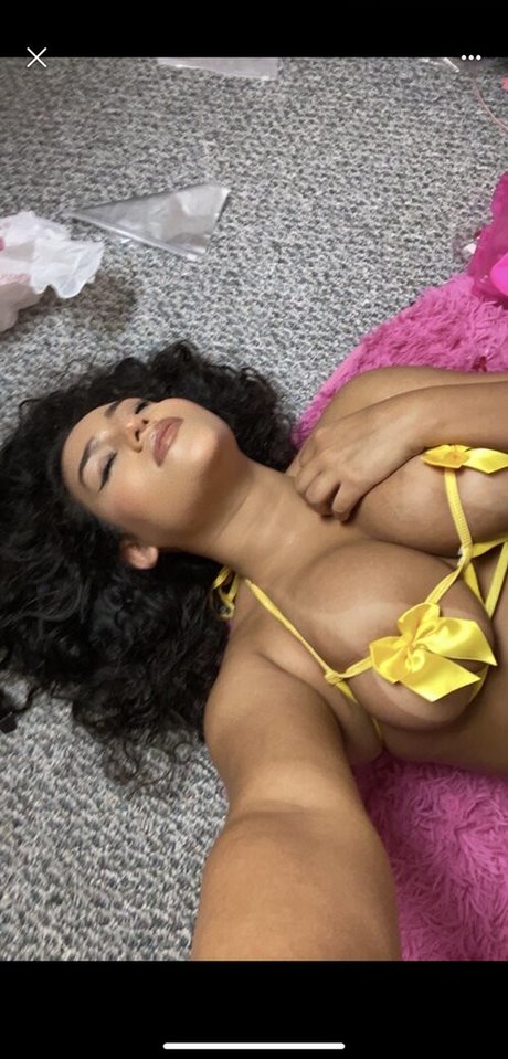 Gabby B onlyfans boobs