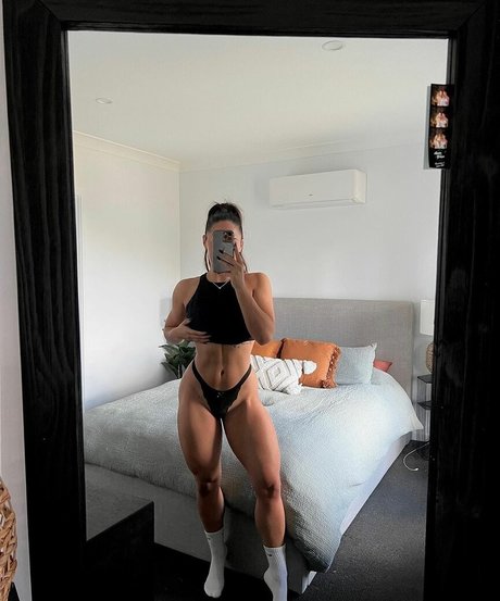 Maddy Ross Profile pic