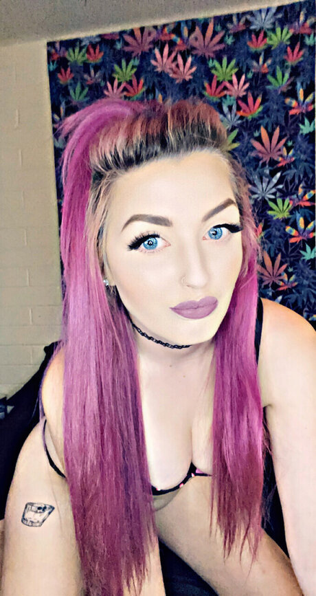 Rena Radiant onlyfans leak naked