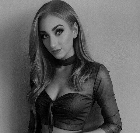 LAURA ROSE leak onlyfans