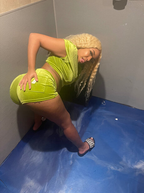 hunny cocaine_ onlyfans content