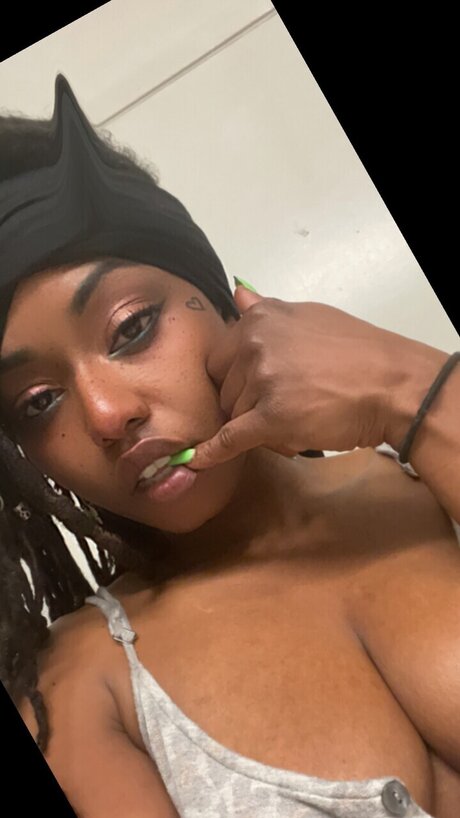 Miss Happy Ending nude leaks onlyfans