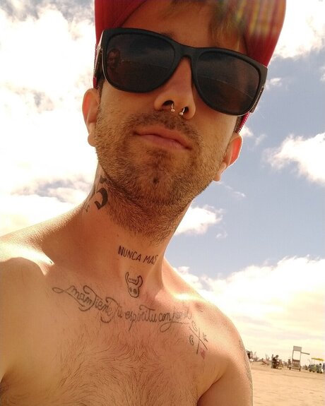 Tommy Lee Petit onlyfans photos