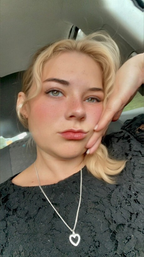 Prinzessin Leana onlyfans model