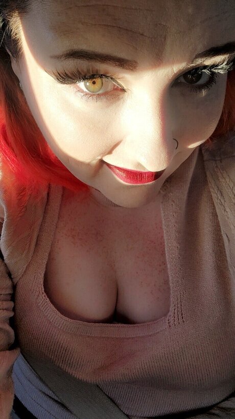 Evelyn rose_ topless onlyfans