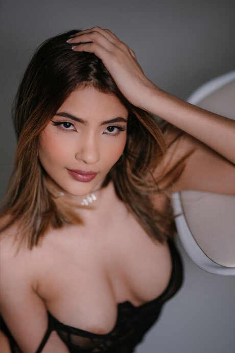 Andrea V lez onlyfans leak