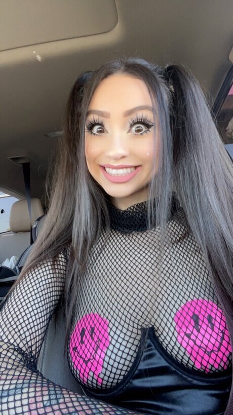 wennifer tits onlyfans