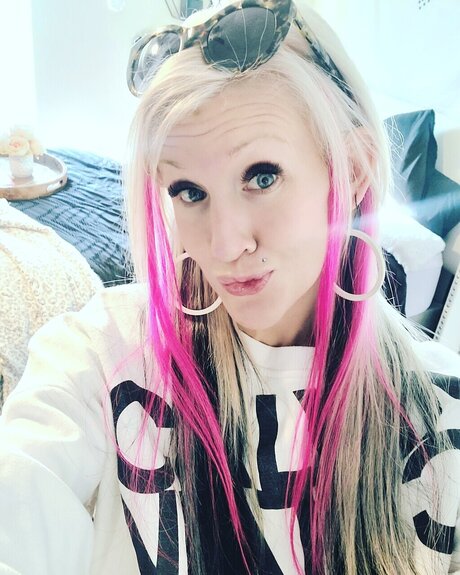 RockBarbie28free is on onlyfans