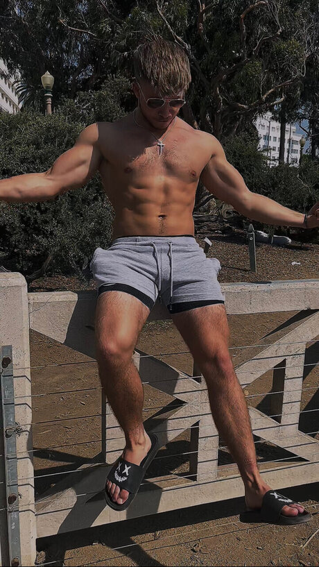 GymMasterMoney onlyfans sexy