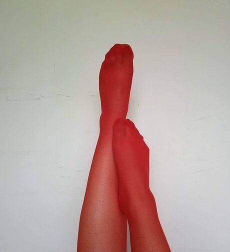 Free Feet onlyfans naked leak