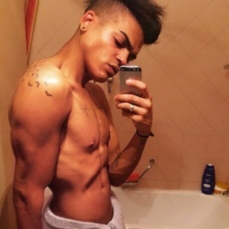 Dotado23cm onlyfans pics leaked