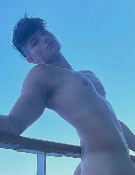 Ashton Adams onlyfans images