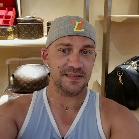 KyHouseHusband onlyfans leaked porn