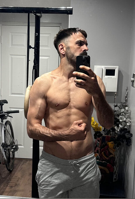 The Master A nude on onlyfans