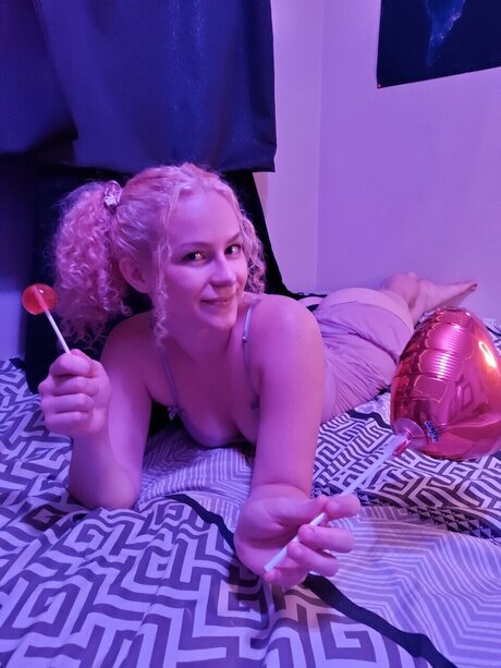 April Mae only fans leaks