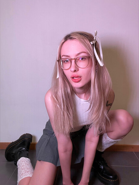 Elfie Grace onlyfans naked pics