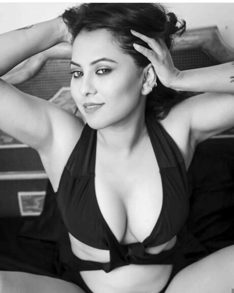 Tina Nandy onlyfans nudes leaks