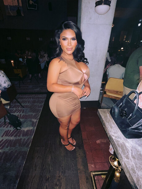 Syra Love onlyfans content