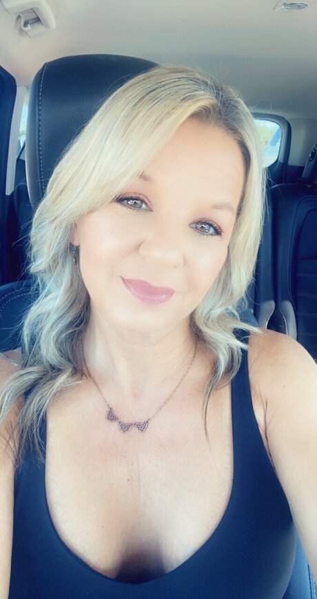 Angela Jones onlyfans pics