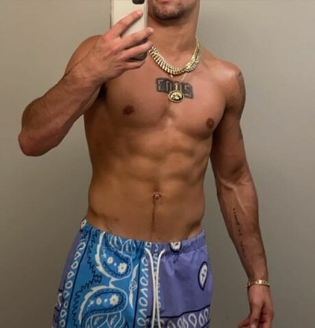 Vinny Vinito onlyfans sextape