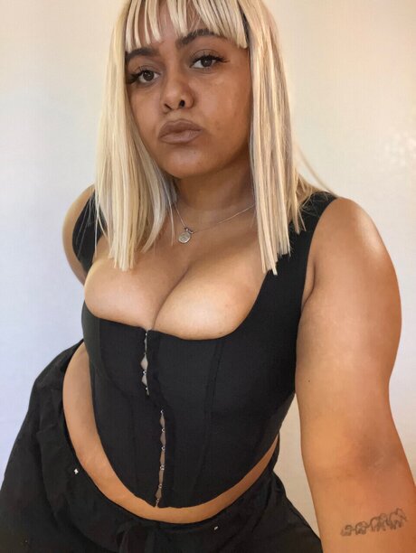 Gillie Honey Bear_ onlyfans nsfw