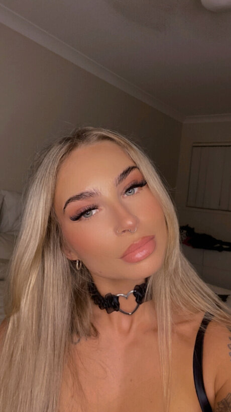 Krysta Mary onlyfans lesk