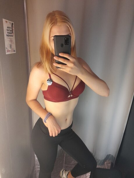 HOT BABY ANYA sweetcherry19_ naked leaked onlyfans