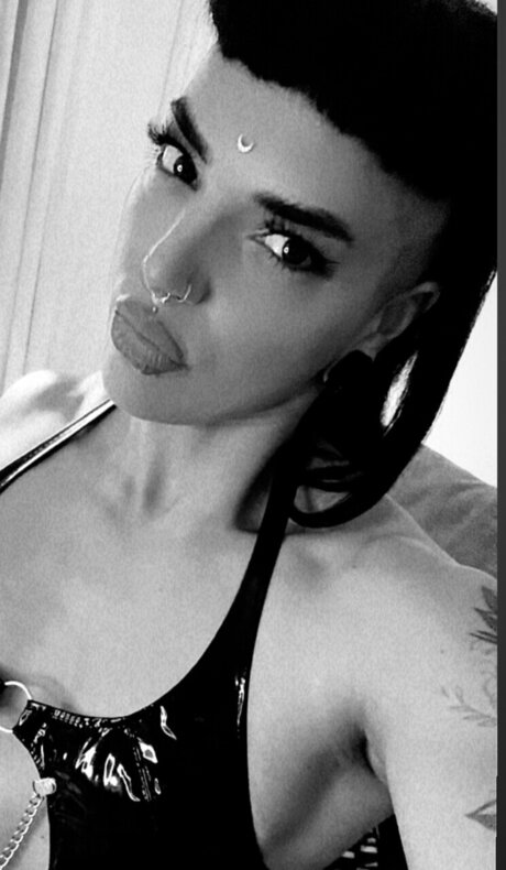 LittleGoth bat x onlyfans porno