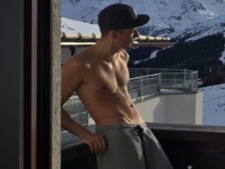 sk8ter18cm onlyfans leak