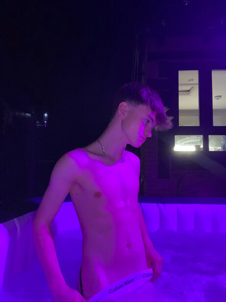 Conner Twink 18_ naked onlyfans