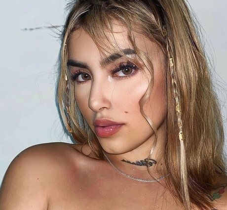 Camila Dreams onlyfans pics