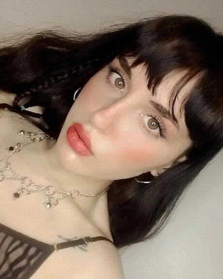 Nadia Sofia FREE OF_ onlyfans model