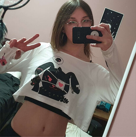 Evelynn Laurel nude onlyfans leaks