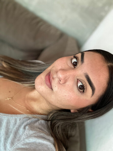 Ara Gonz lez onlyfans nudes