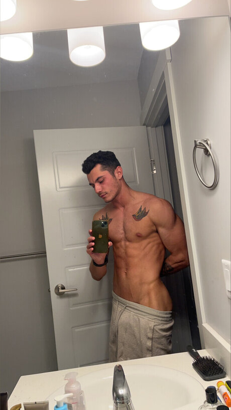 Tyler Hyundai onlyfans leaked pics