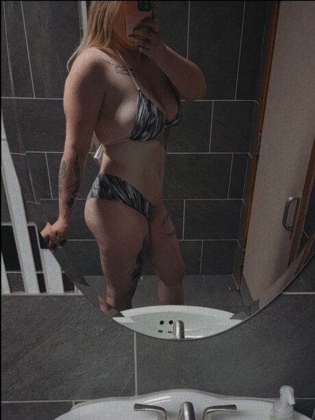 Meganamberlynn nude leaked onlyfans