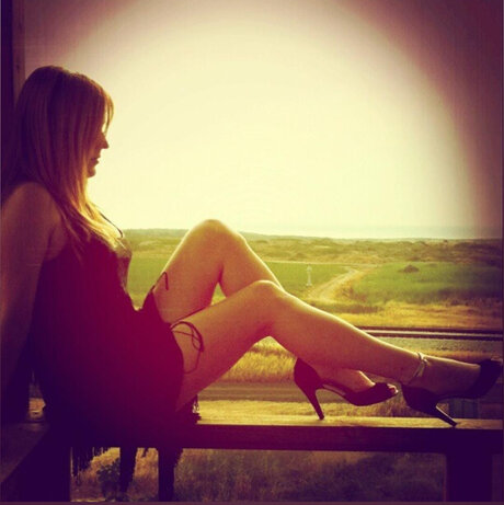 Emma Goddess Findom amp amp Feet leaked porn onlyfans