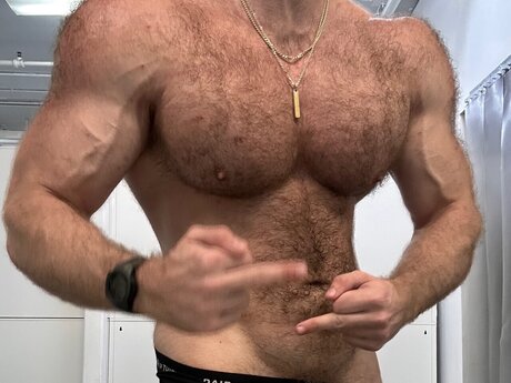 URMUSCLEGOD leak onlyfans