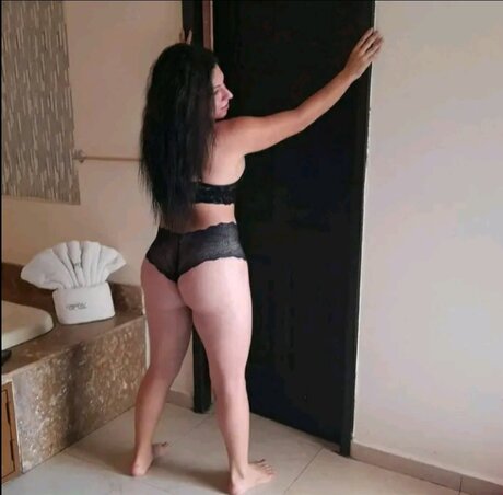 Thalia Osuna onlyfans nude leak