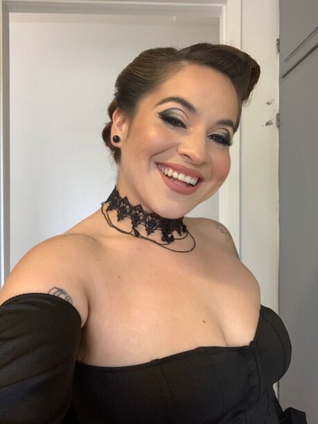 Hot Donna onlyfans strip