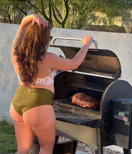 Poolside Bbq Bikini Babe leaked only fans porn