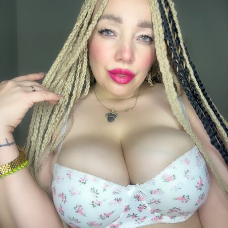 Katana C zarez onlyfans leakes