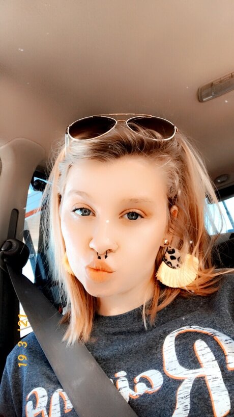 Shelby Masters onlyfans lesk