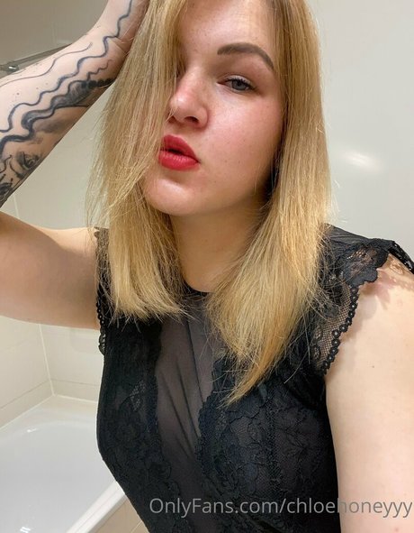 chloehoneyyy leaked onlyfans porn